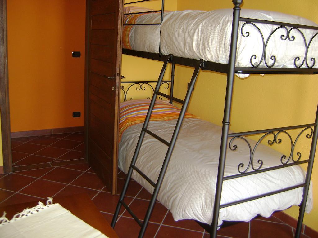 Agriturismo A Nostro Mizoun Ostana Cameră foto